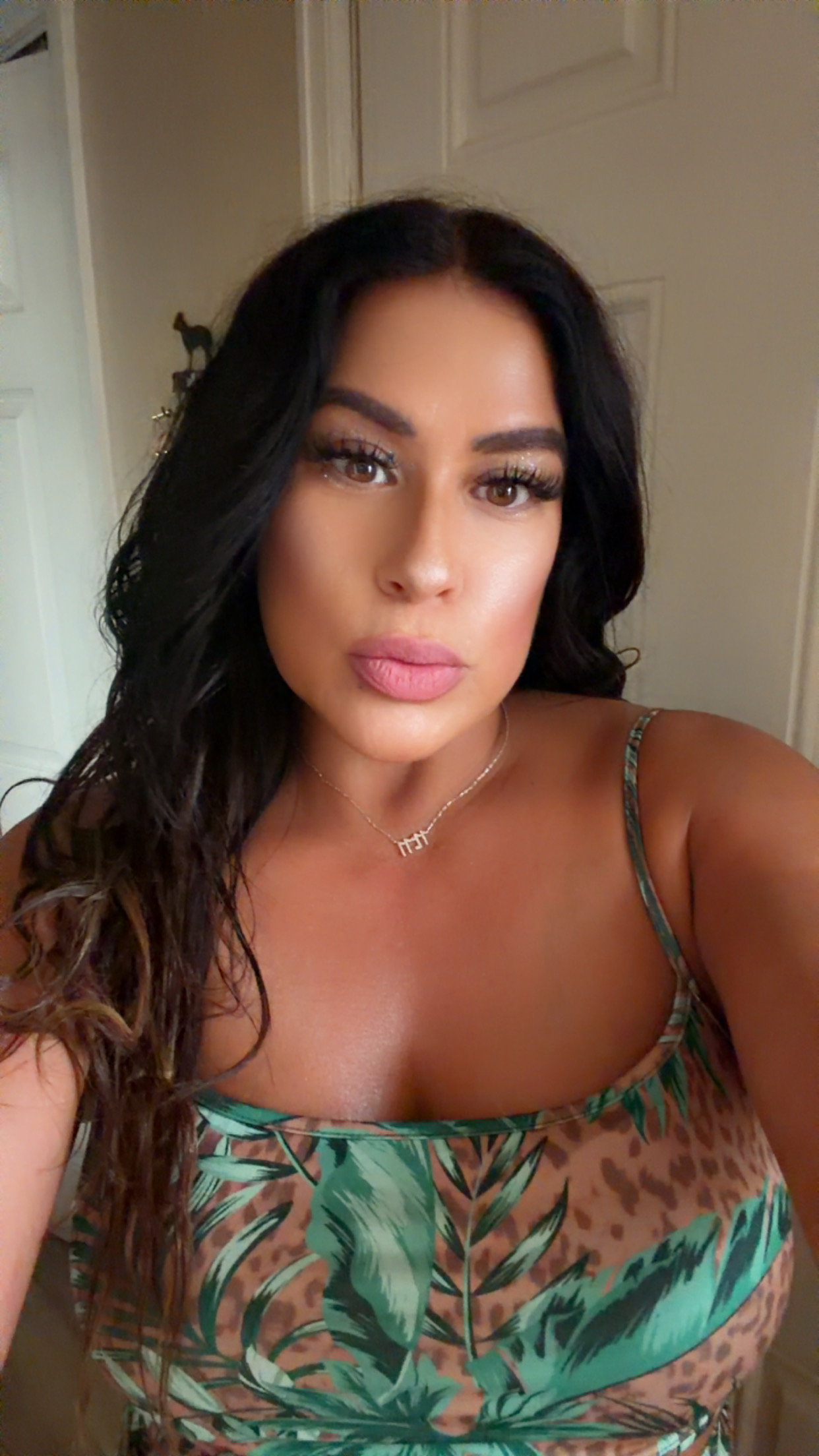 Courtney Compoz